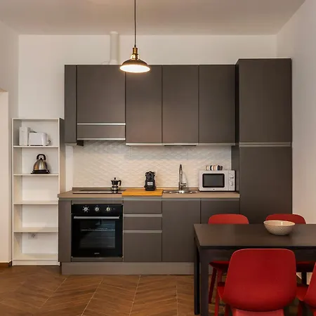 Testaccio - Fromhometorome Lägenhet